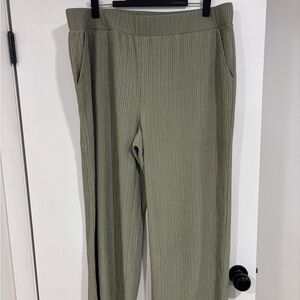 Joan Rivers Olive Ribbed Pants